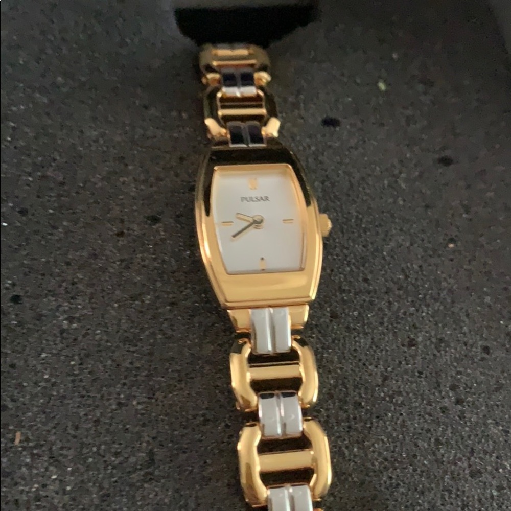 Womens Pulsar Two Tone Quartz Bracelet Watch